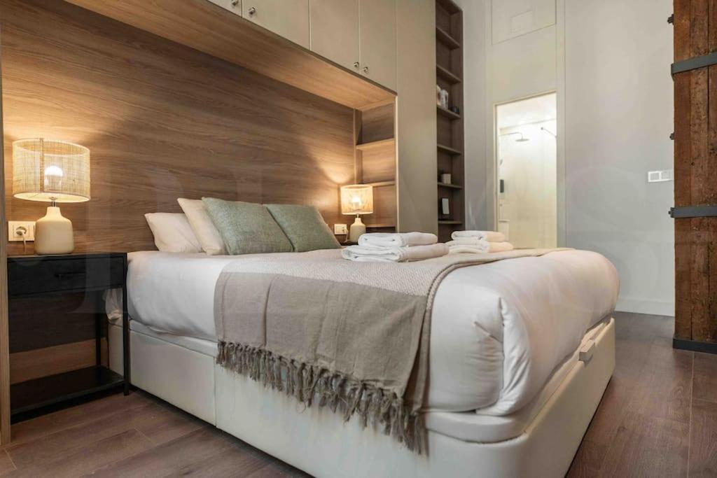 Eclectic & Elegant Apartment By Rems Malaga Zewnętrze zdjęcie